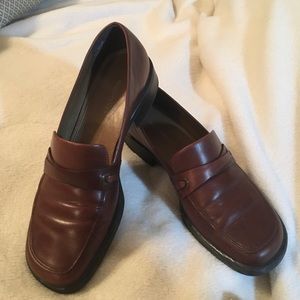 Naturalizer brown loafer 8.5M